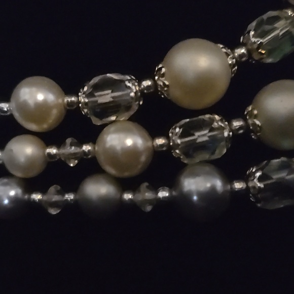 Made In Japan. Stunning Vintage Faux Pearl And Crystal 3-strand Necklace. - Picture 4 of 12